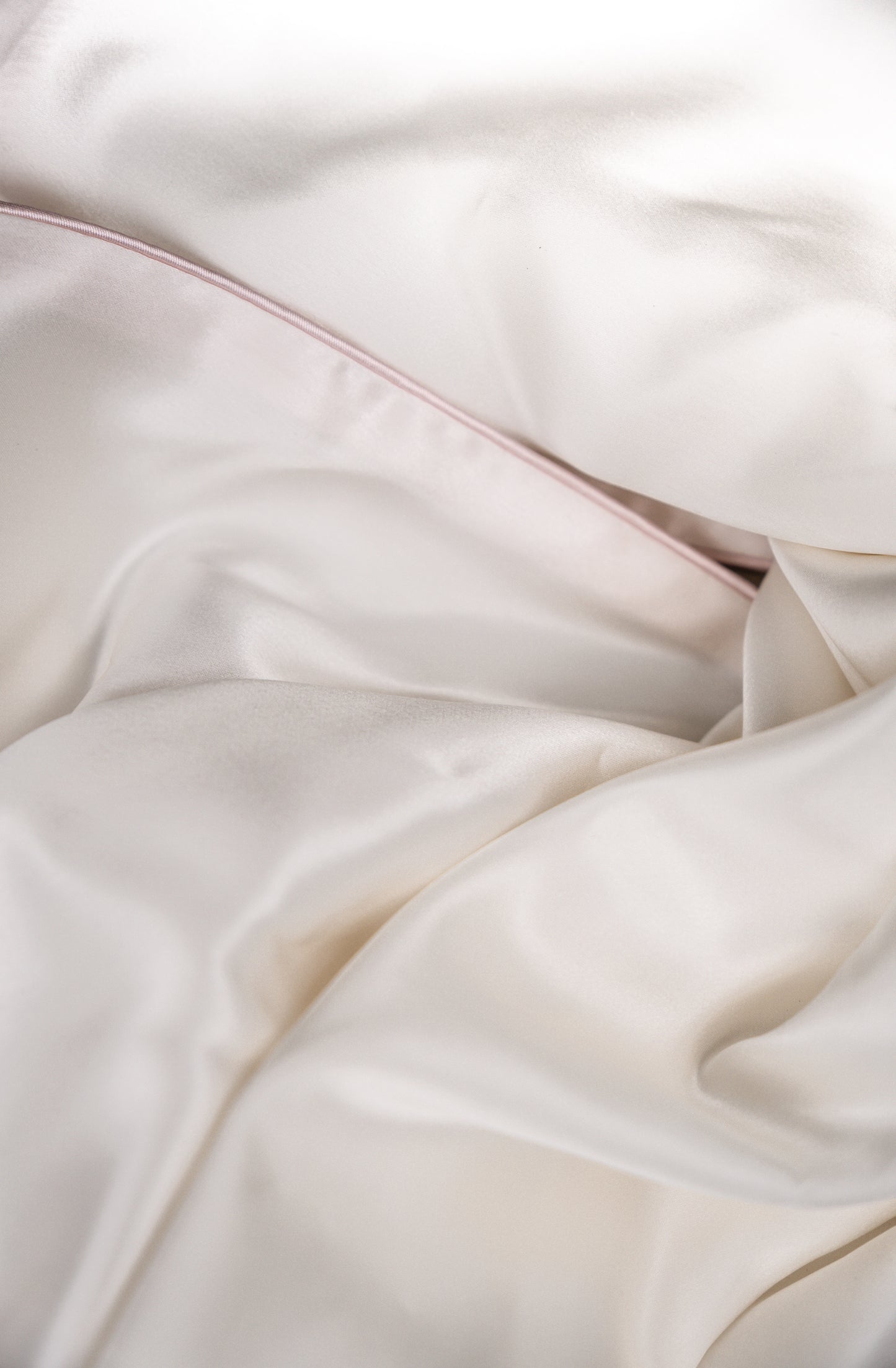 Signature Silk Pillowcase